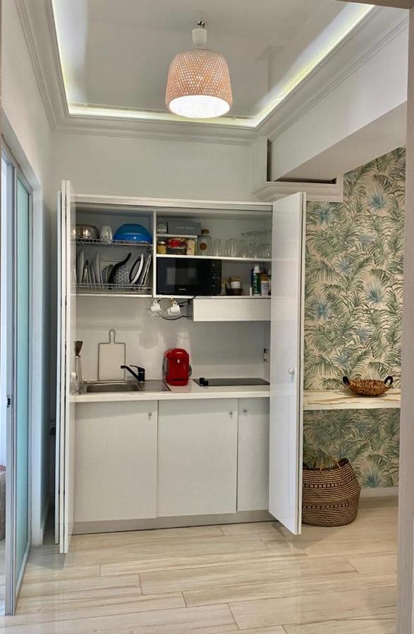 White Tower Mamaia - Private Apartment Extérieur photo