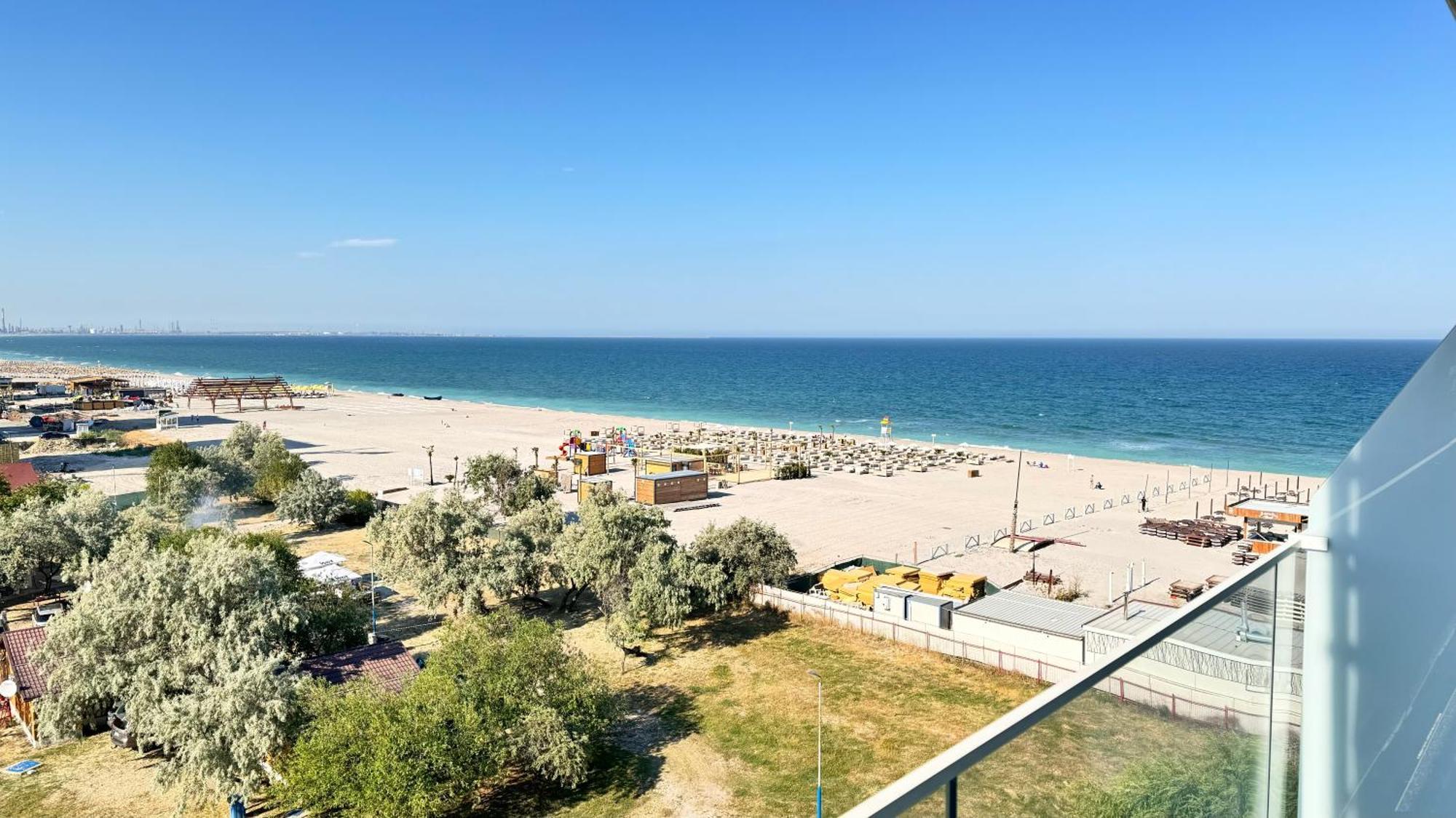 White Tower Mamaia - Private Apartment Extérieur photo